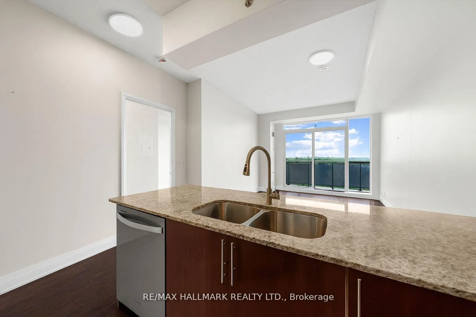Photo 4 of Unit 1508, 520 Steeles Avenue, Vaughan, Crestwood-Springfarm-Yorkhill — HOMEH