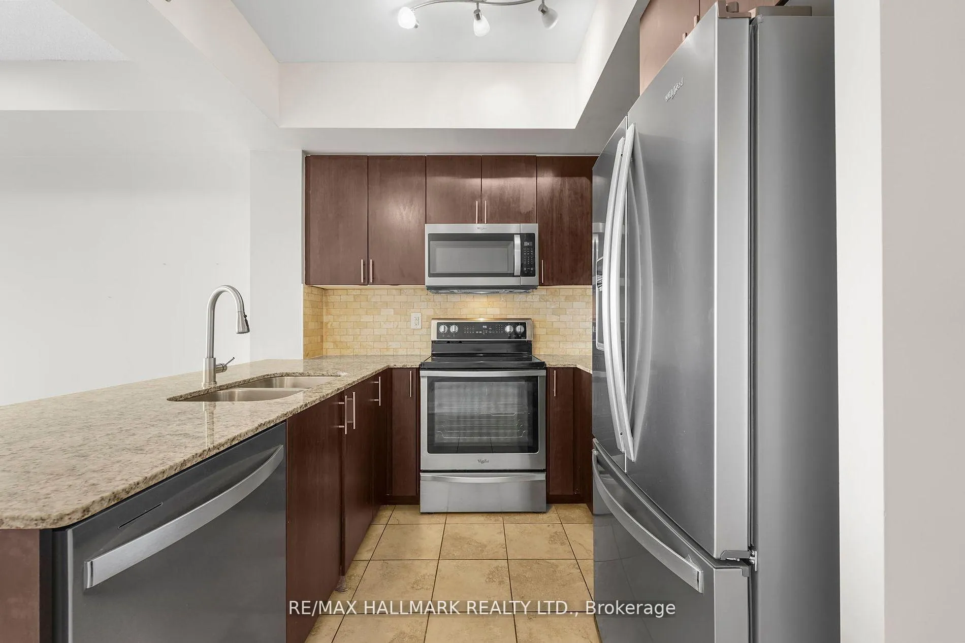Photo 7 of Unit 1508, 520 Steeles Avenue, Vaughan, Crestwood-Springfarm-Yorkhill — HOMEH