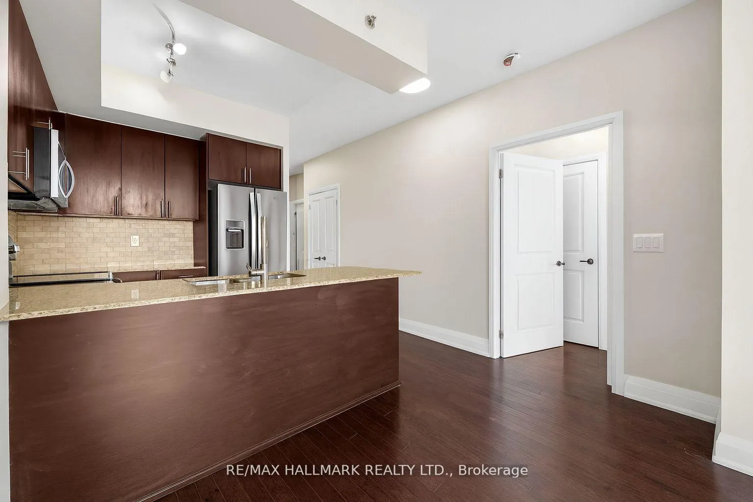 Photo 9 of Unit 1508, 520 Steeles Avenue, Vaughan, Crestwood-Springfarm-Yorkhill — HOMEH