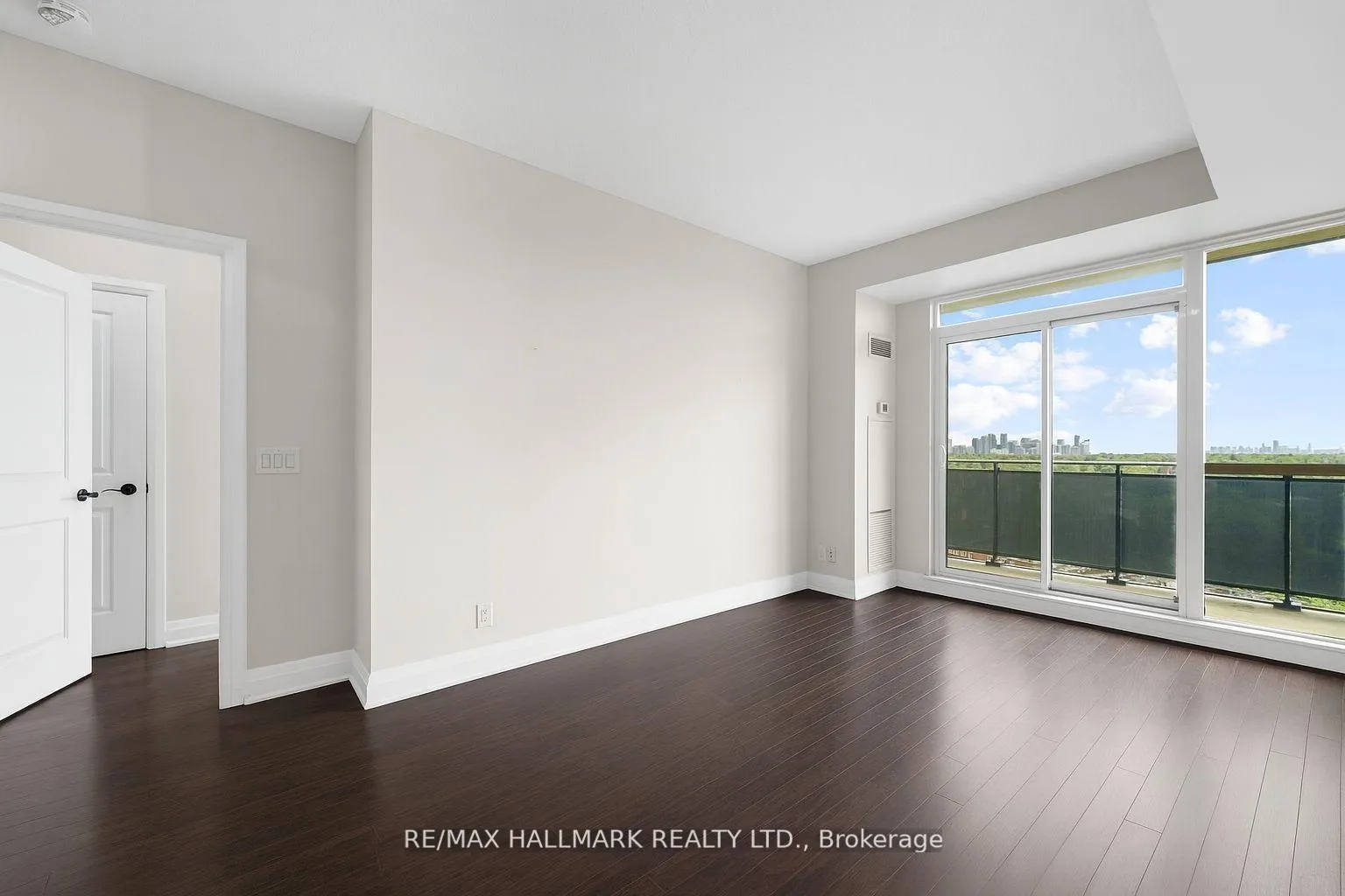 Photo 11 of Unit 1508, 520 Steeles Avenue, Vaughan, Crestwood-Springfarm-Yorkhill — HOMEH