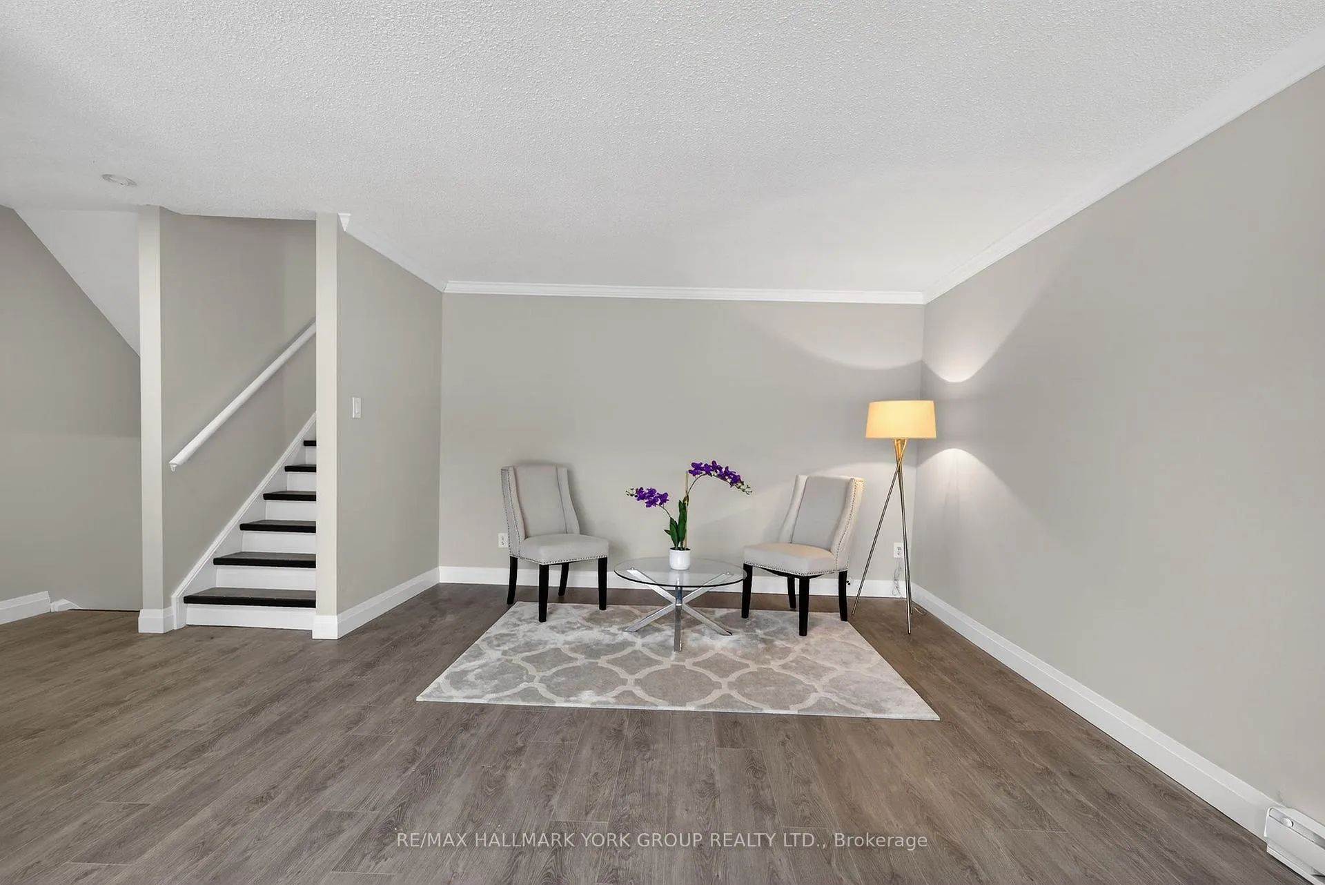 Photo 19 of Unit 33, 169 Milestone Crescent, Aurora, Aurora Village — HOMEH