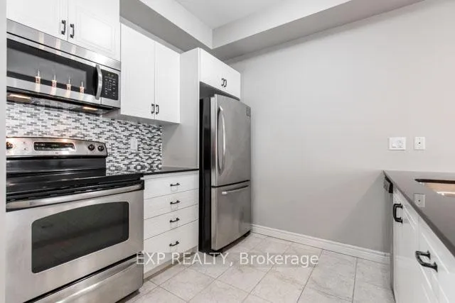 Photo 14 of Unit 40, 310 Fall Fair Way, Hamilton, Binbrook — HOMEH