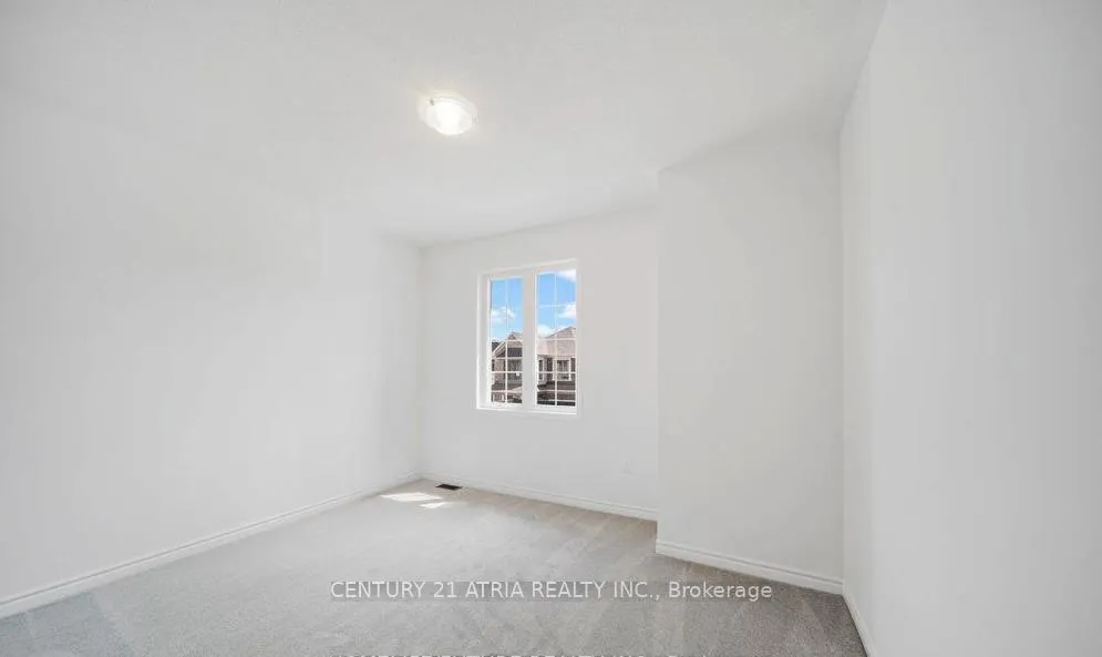 Photo 11 of 1408 Mockingbird Square, Pickering, Rural Pickering — HOMEH