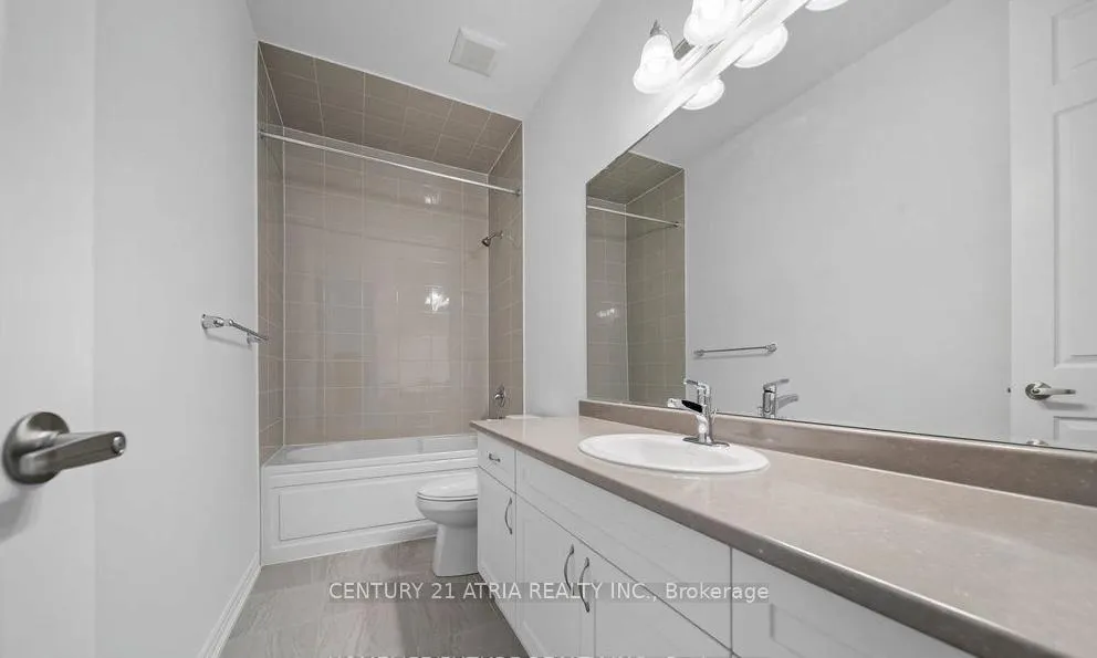 Photo 12 of 1408 Mockingbird Square, Pickering, Rural Pickering — HOMEH