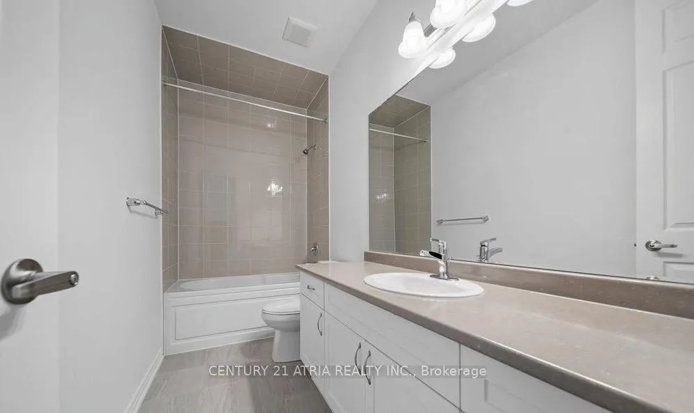 Photo 14 of 1408 Mockingbird Square, Pickering, Rural Pickering — HOMEH