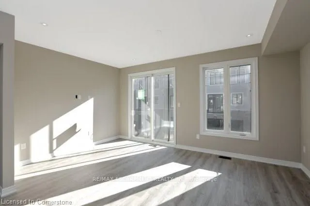Photo 3 of 21 Walters Lane, Grimsby, Grimsby Beach — HOMEH