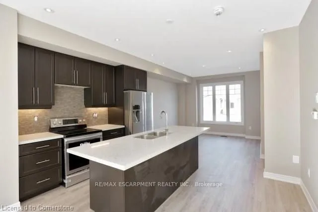 Photo 8 of 21 Walters Lane, Grimsby, Grimsby Beach — HOMEH