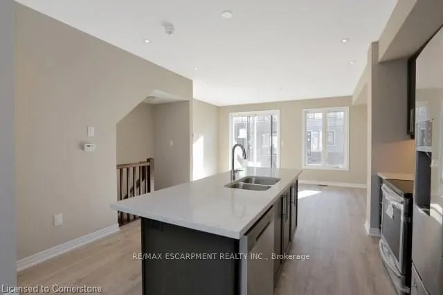 Photo 10 of 21 Walters Lane, Grimsby, Grimsby Beach — HOMEH