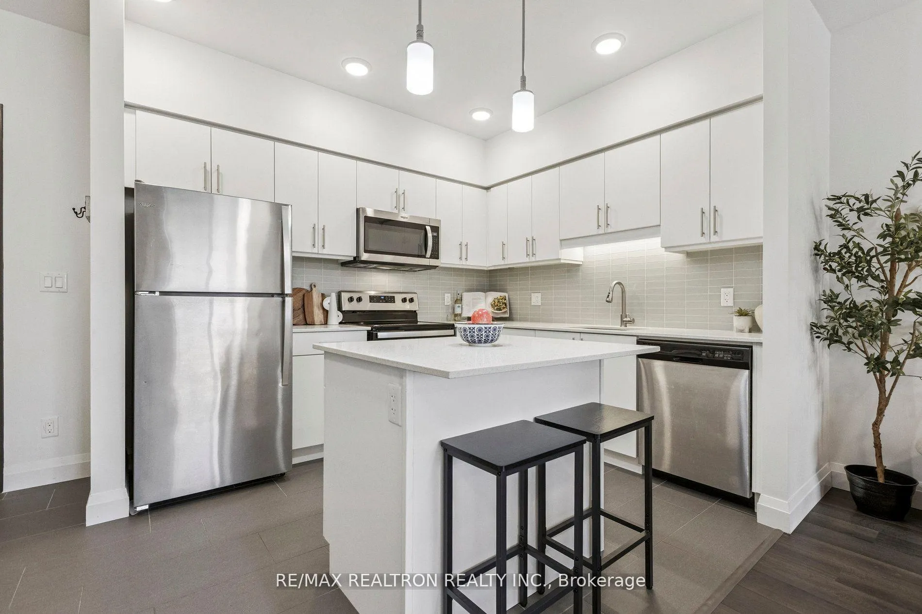 Photo 10 of Unit 313, 399 Queen Street S, Kitchener — HOMEH