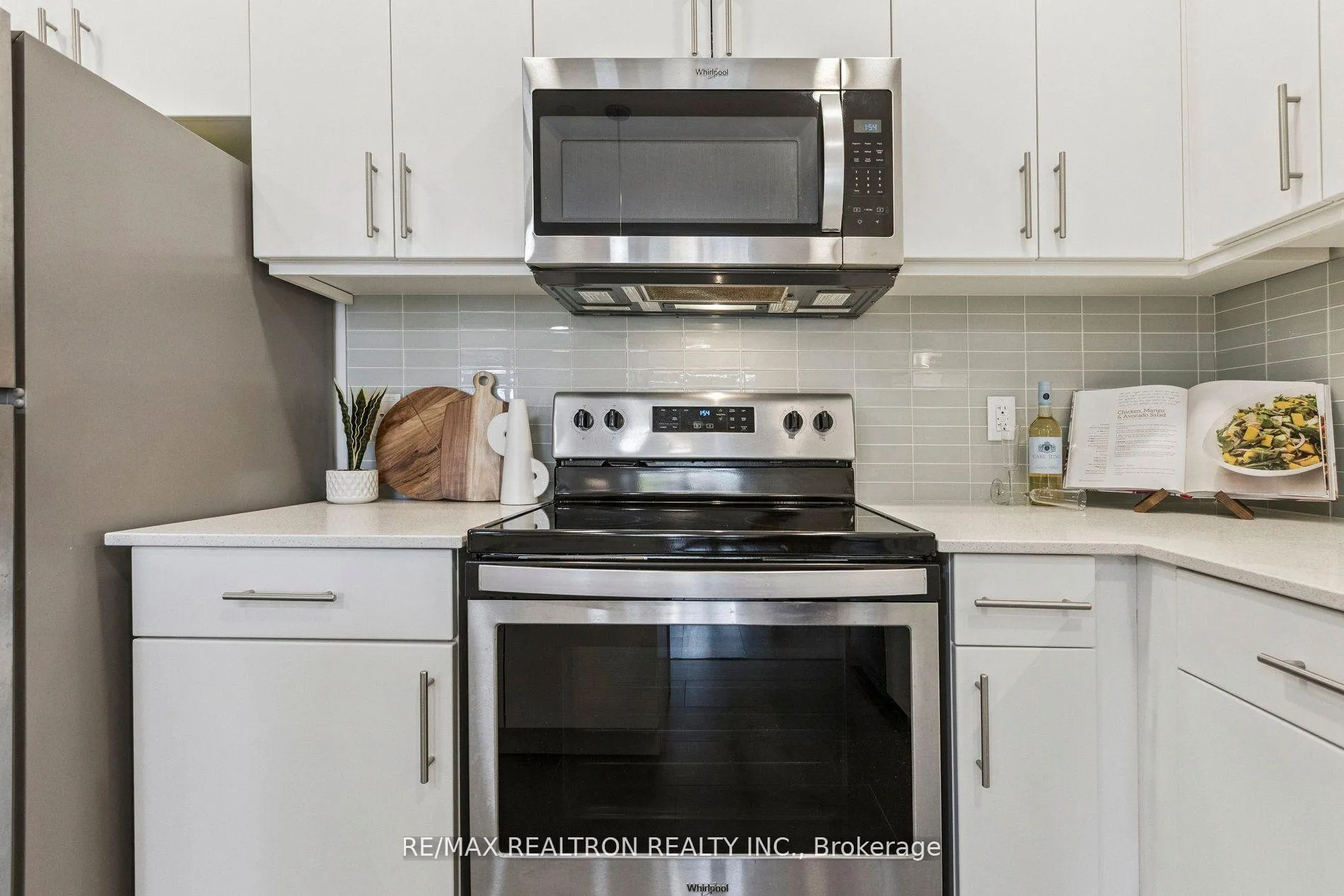 Photo 15 of Unit 313, 399 Queen Street S, Kitchener — HOMEH