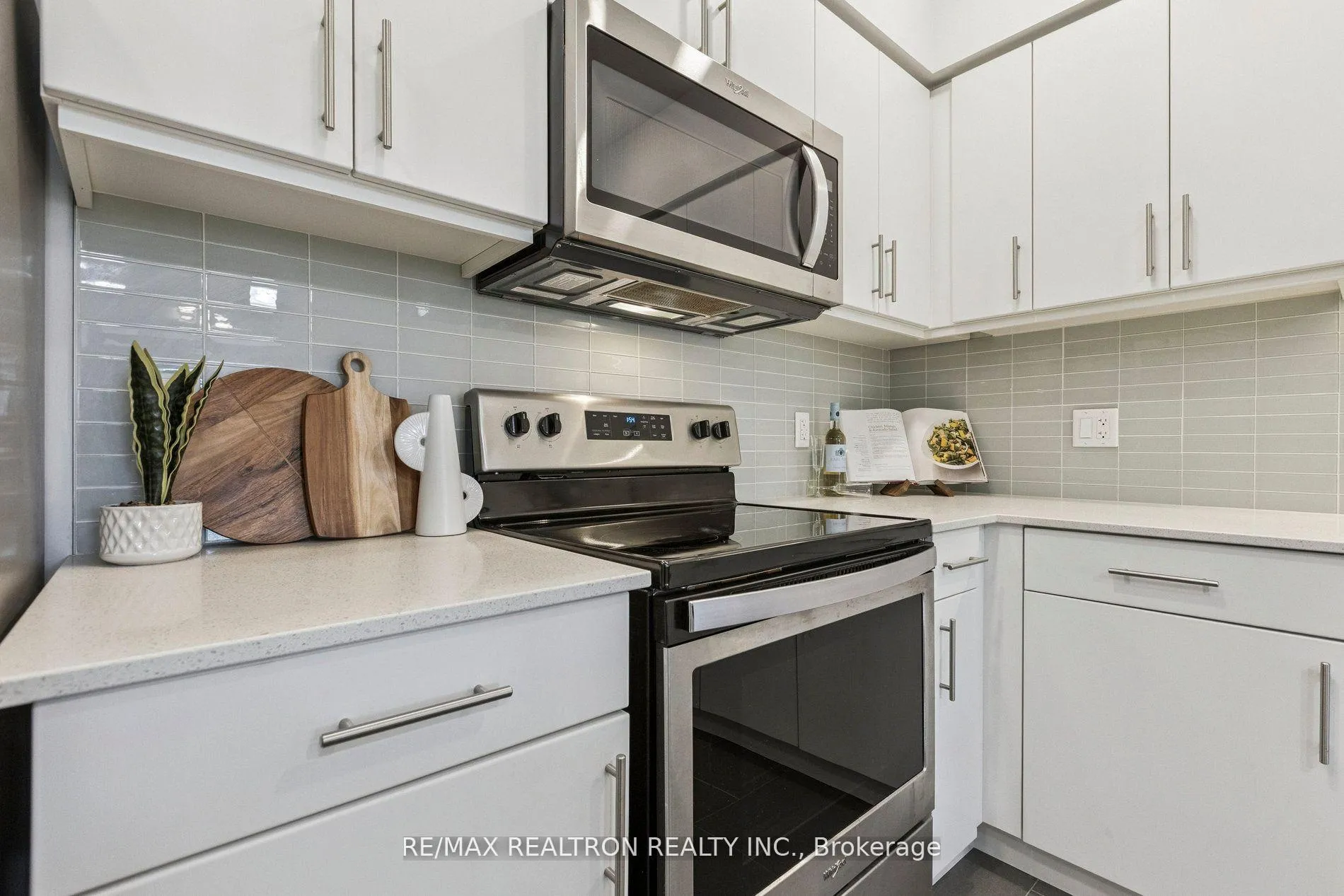 Photo 16 of Unit 313, 399 Queen Street S, Kitchener — HOMEH