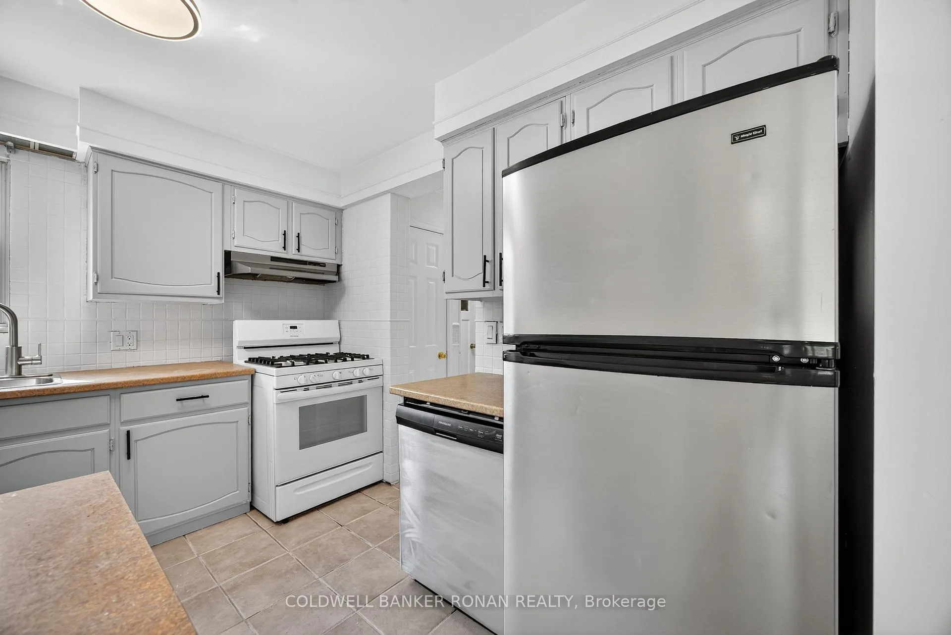 Photo 14 of 180 Wellington Street E, New Tecumseth, Alliston — HOMEH