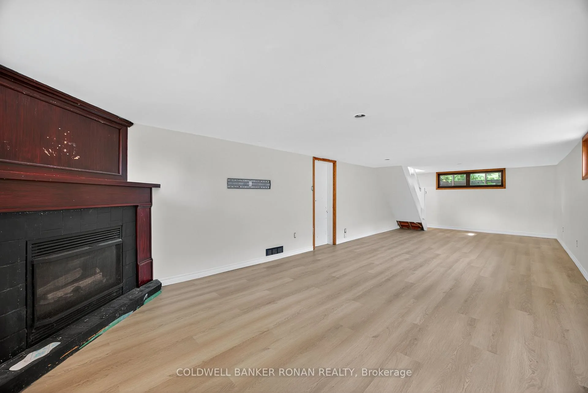 Photo 30 of 180 Wellington Street E, New Tecumseth, Alliston — HOMEH
