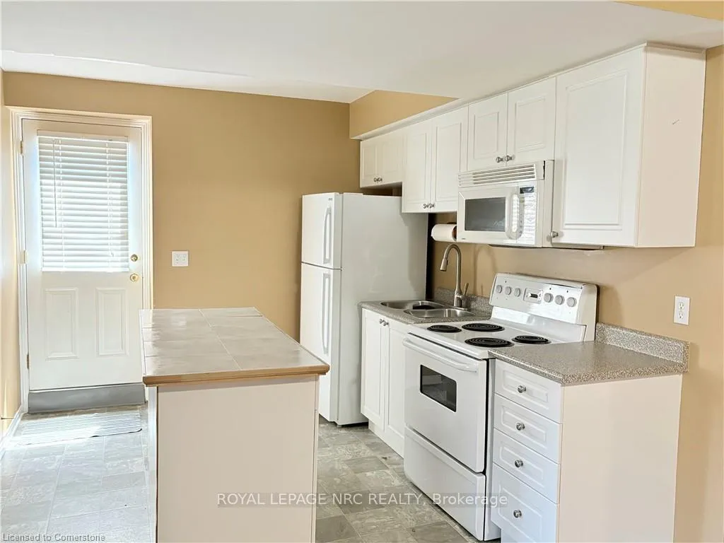 Photo 7 of Unit Basement, 173 Autumn Crescent, Welland, West Welland — HOMEH
