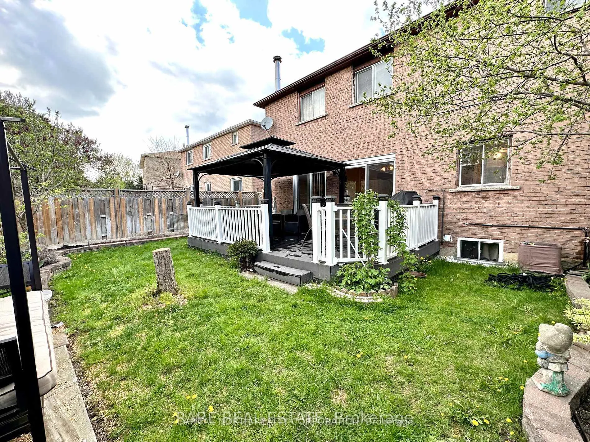 Photo 27 of Unit Upper, 2366 Denvale Drive W, Pickering, Brock Ridge — HOMEH