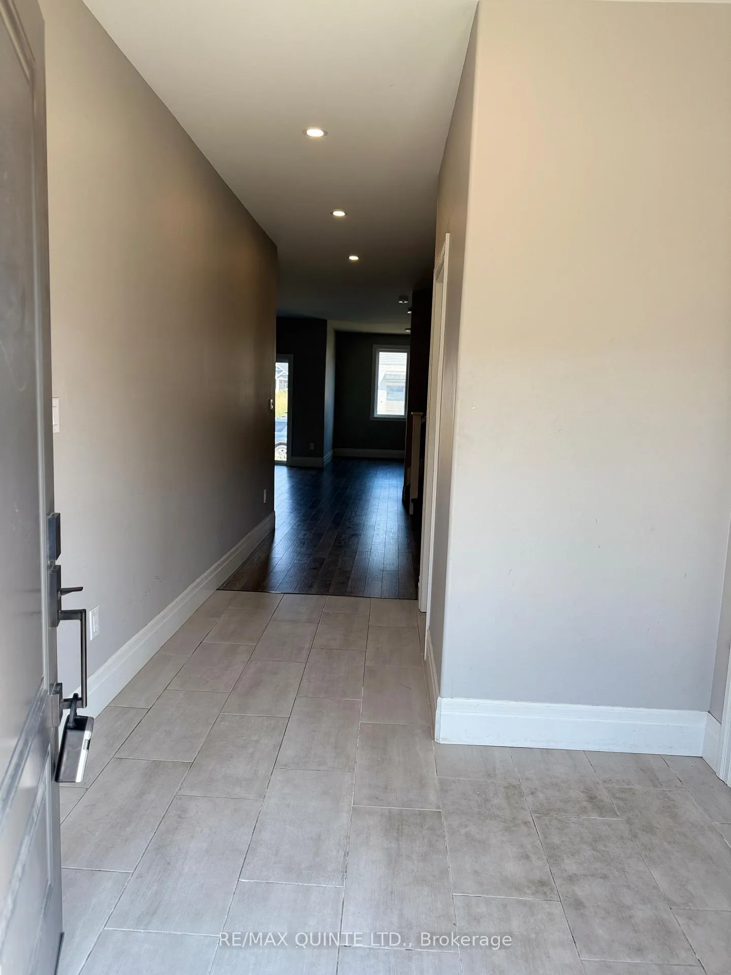 Photo 4 of 28 Markland Avenue, Prince Edward County, Picton — HOMEH
