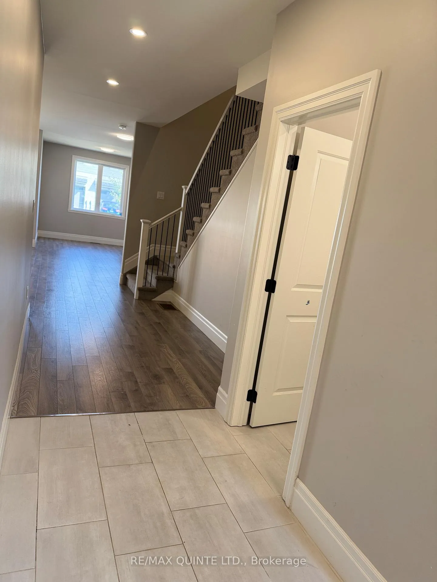 Photo 5 of 28 Markland Avenue, Prince Edward County, Picton — HOMEH