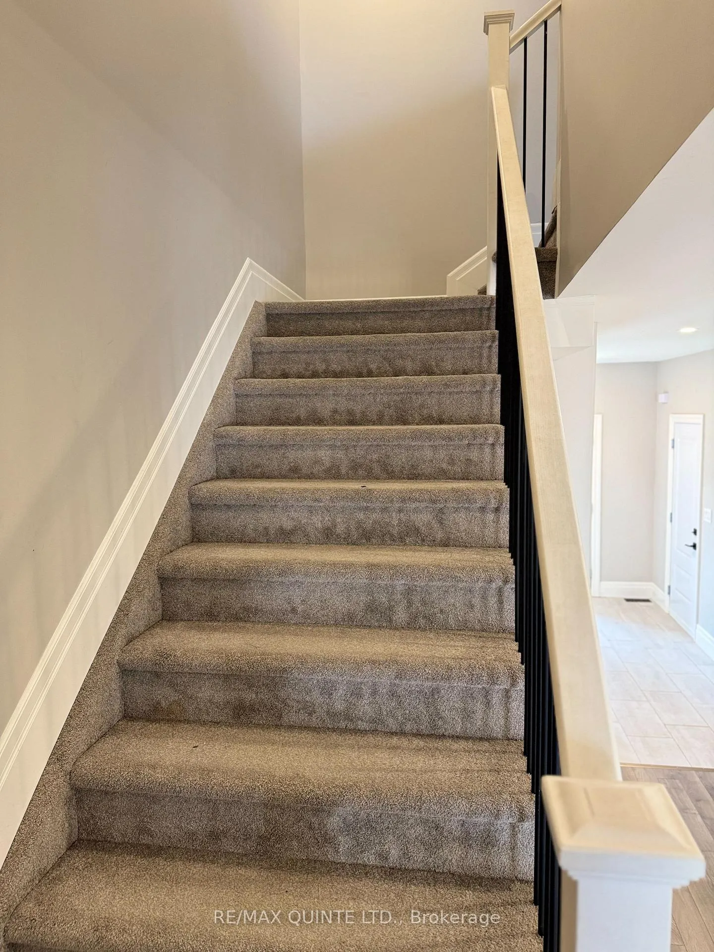 Photo 13 of 28 Markland Avenue, Prince Edward County, Picton — HOMEH