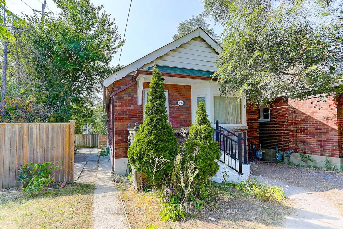 Photo 3 of Unit Lower, 1206 Broadview Avenue, Toronto, Broadview North — HOMEH