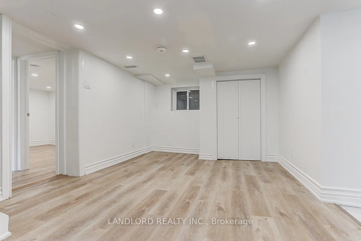 Photo 12 of Unit Lower, 1206 Broadview Avenue, Toronto, Broadview North — HOMEH