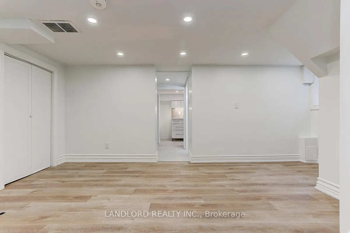 Photo 15 of Unit Lower, 1206 Broadview Avenue, Toronto, Broadview North — HOMEH