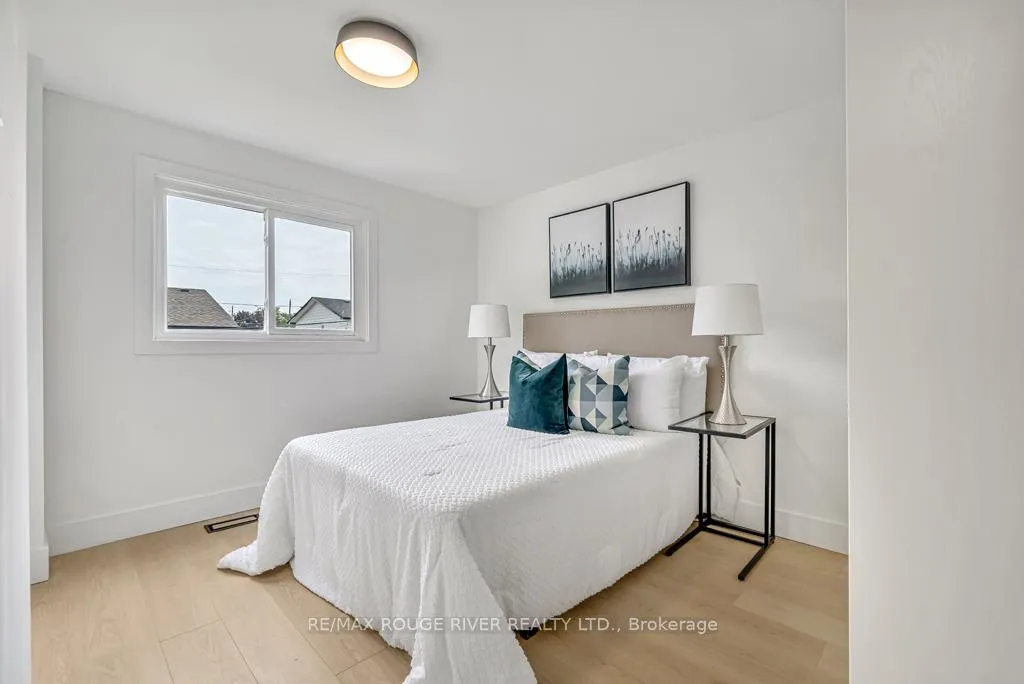 Photo 27 of Unit MAIN, 1341 Park Road S, Oshawa, Lakeview — HOMEH