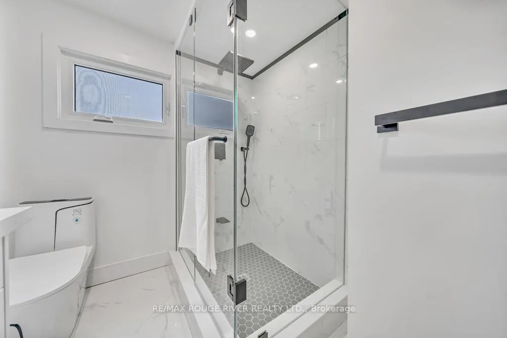 Photo 31 of Unit MAIN, 1341 Park Road S, Oshawa, Lakeview — HOMEH