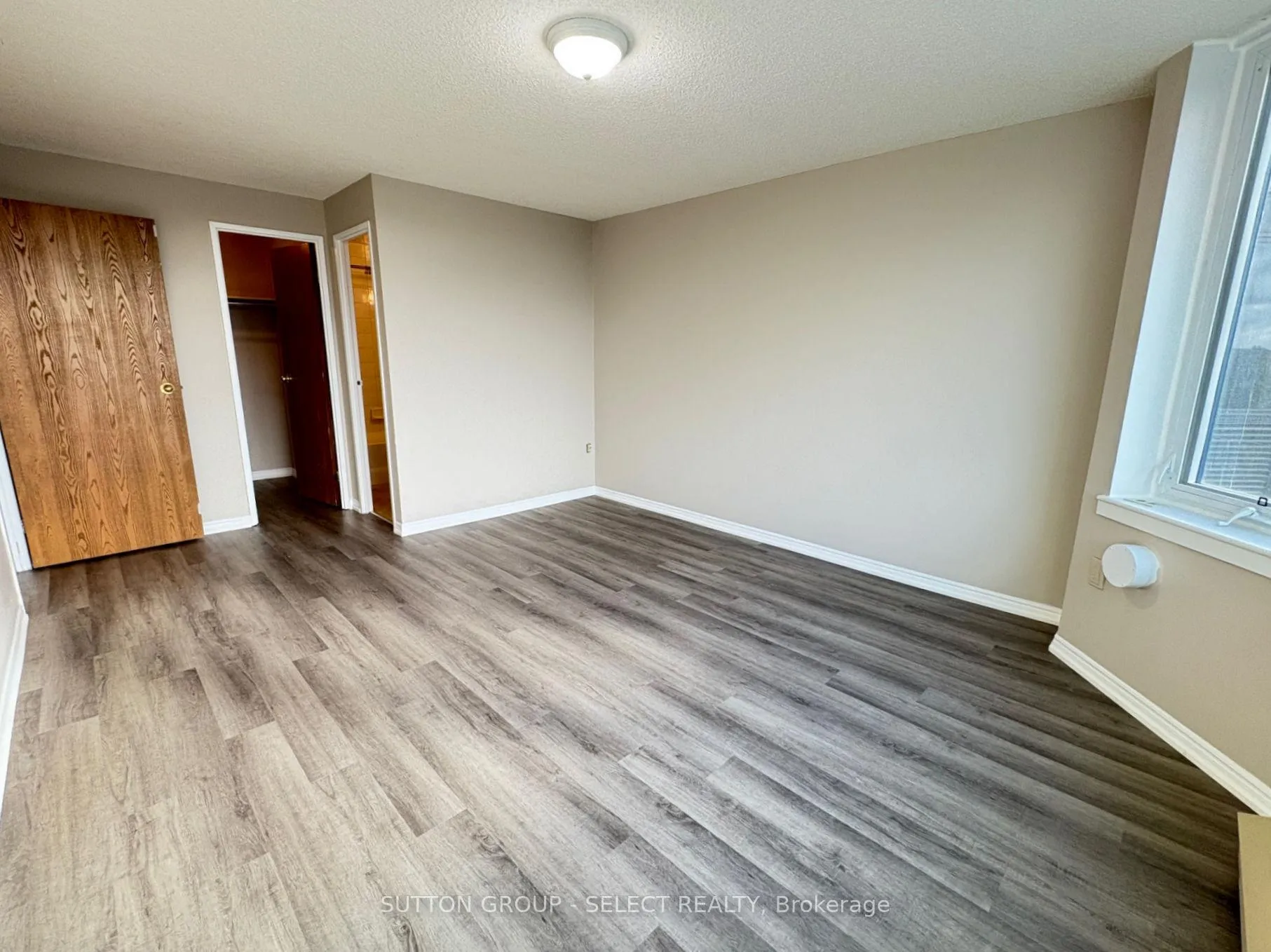 Photo 16 of Unit 409, 35 Green Valley Drive, Kitchener — HOMEH