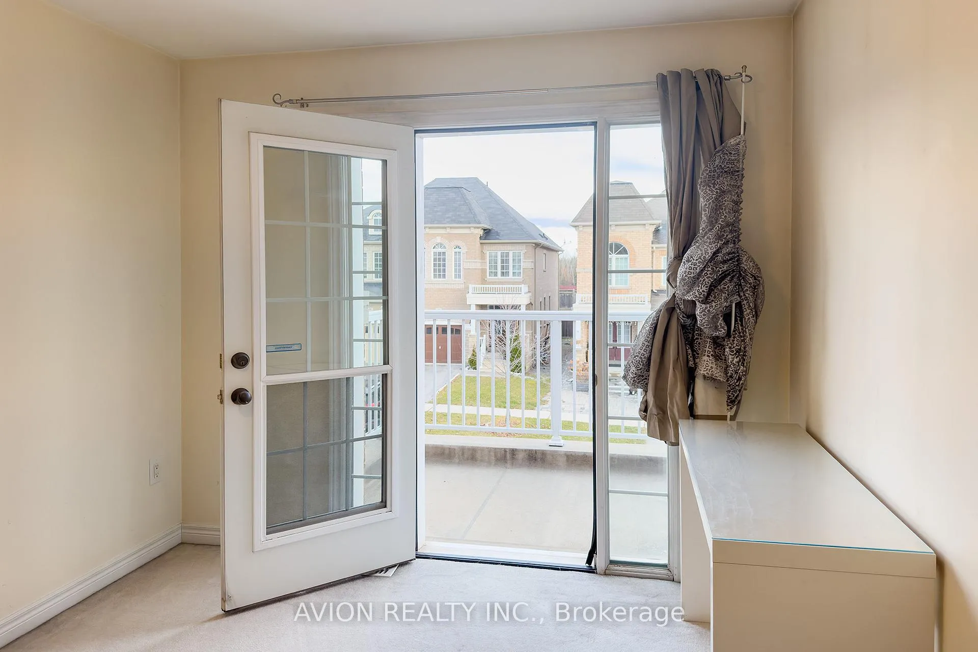 Photo 13 of Unit Upper, 45 Haskett Drive S, Markham, Cedar Grove — HOMEH