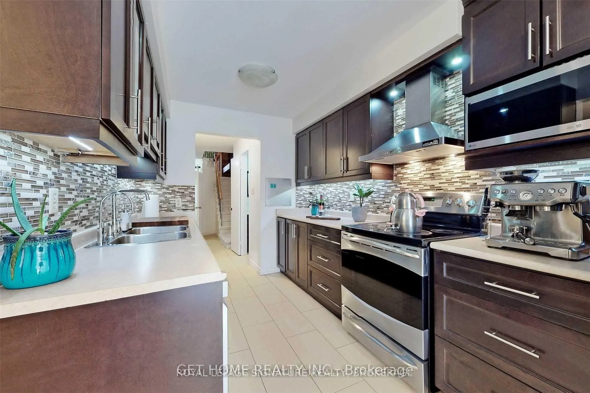 Photo 2 of 1616 Tawnberry Street, Pickering, Brock Ridge — HOMEH