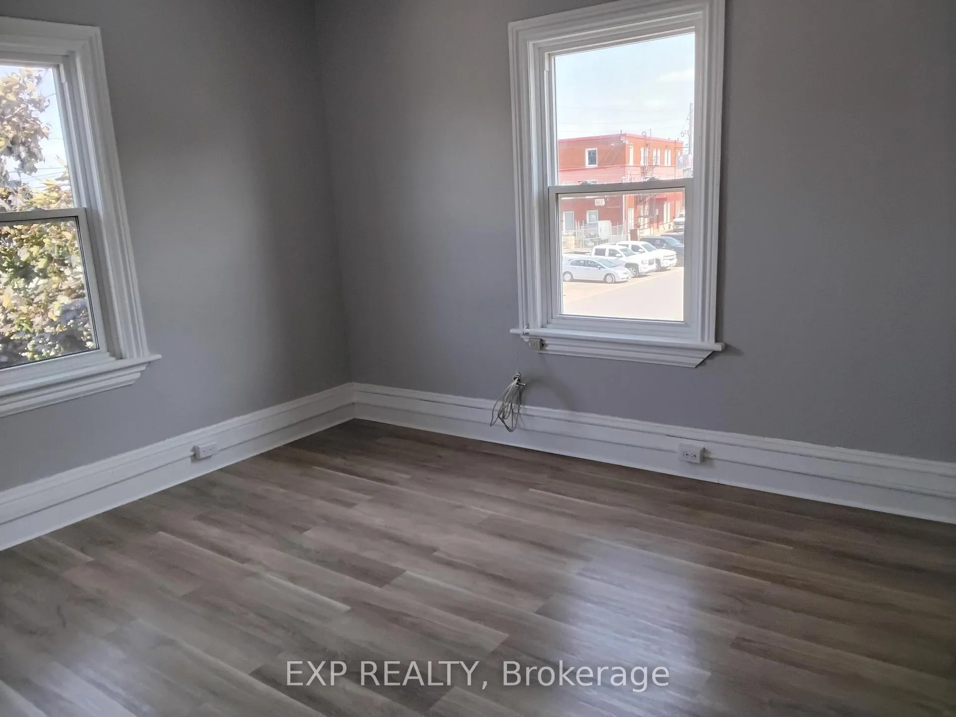 Photo 6 of 70 Victoria Avenue, Smiths Falls — HOMEH