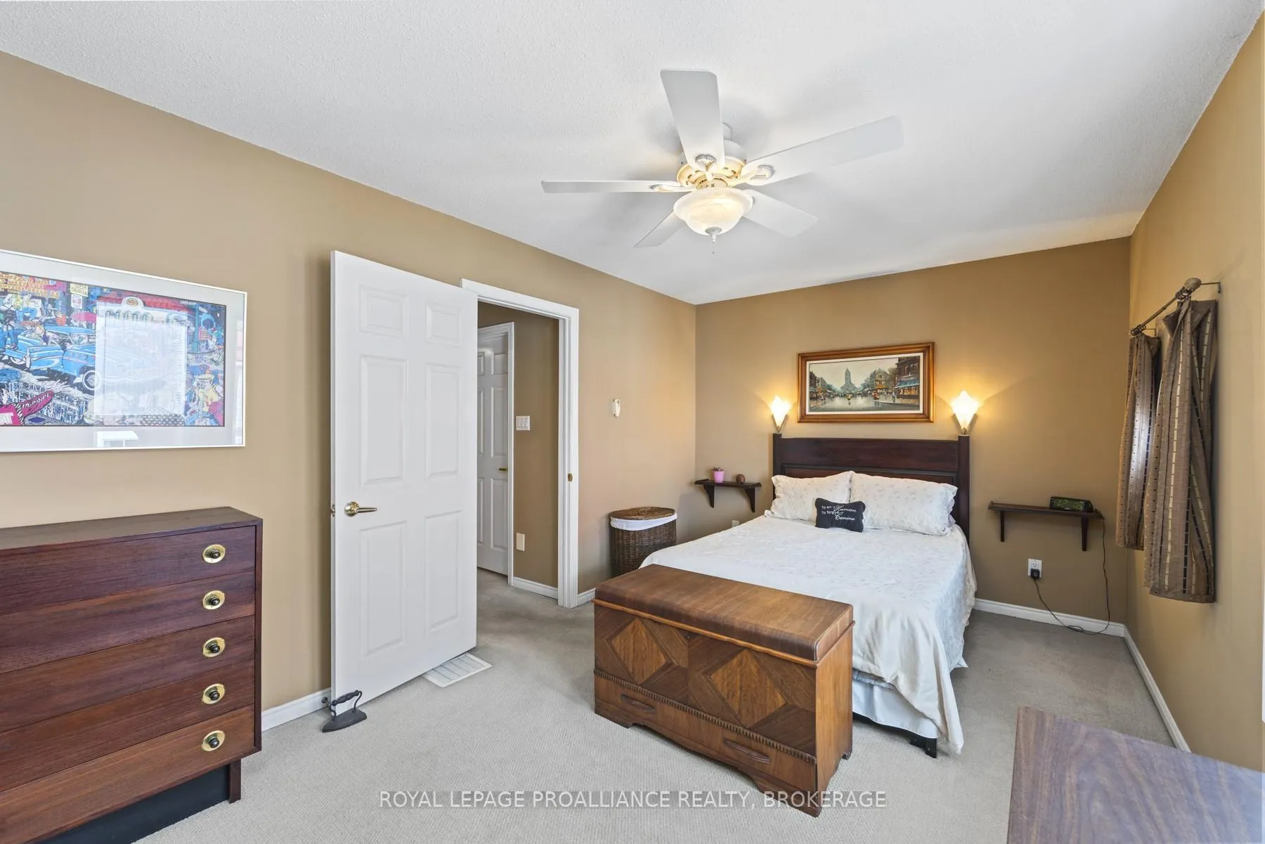 Photo 17 of Unit 29, 1 Place D'armes, Kingston, East of Sir John A. Blvd — HOMEH