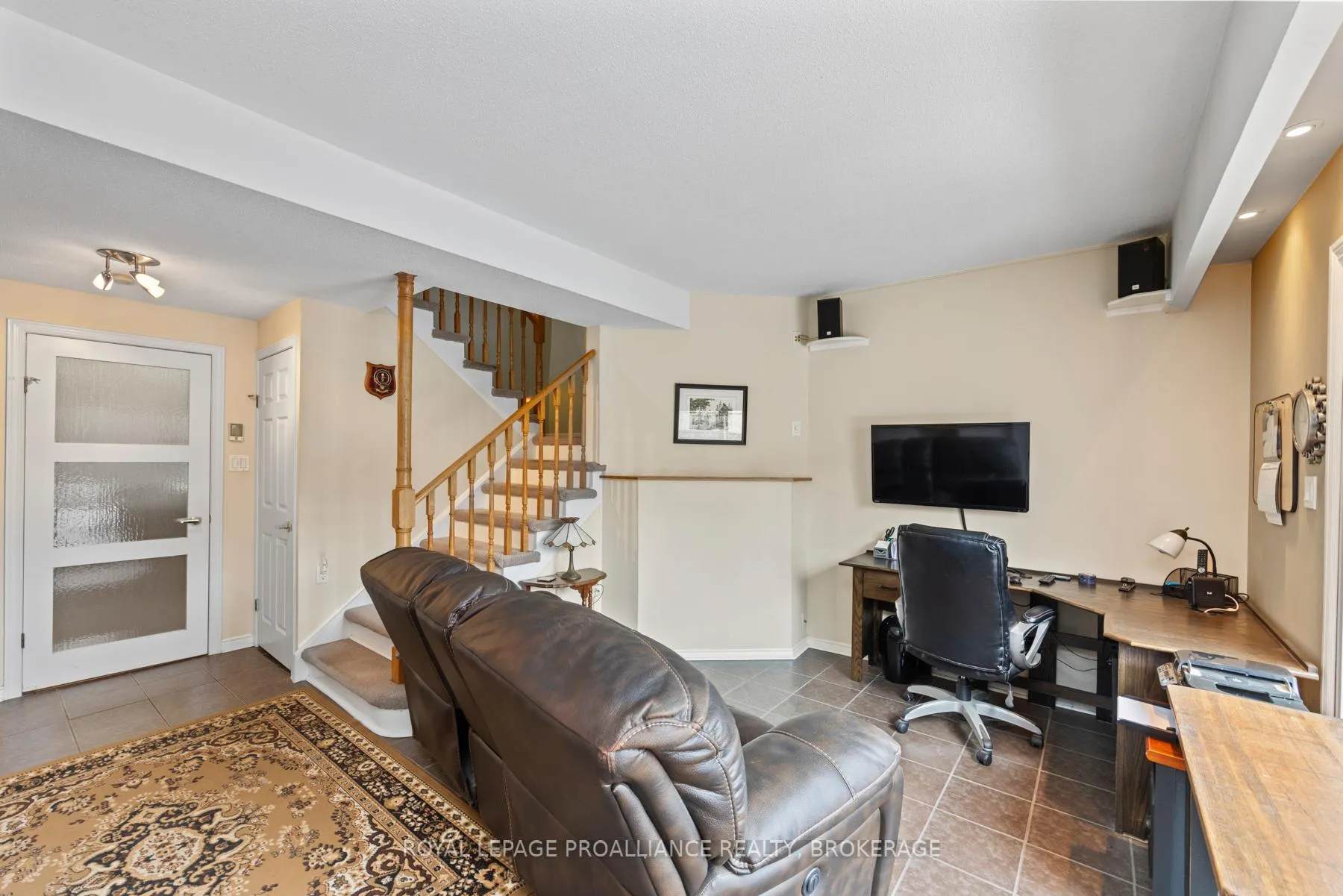Photo 26 of Unit 29, 1 Place D'armes, Kingston, East of Sir John A. Blvd — HOMEH