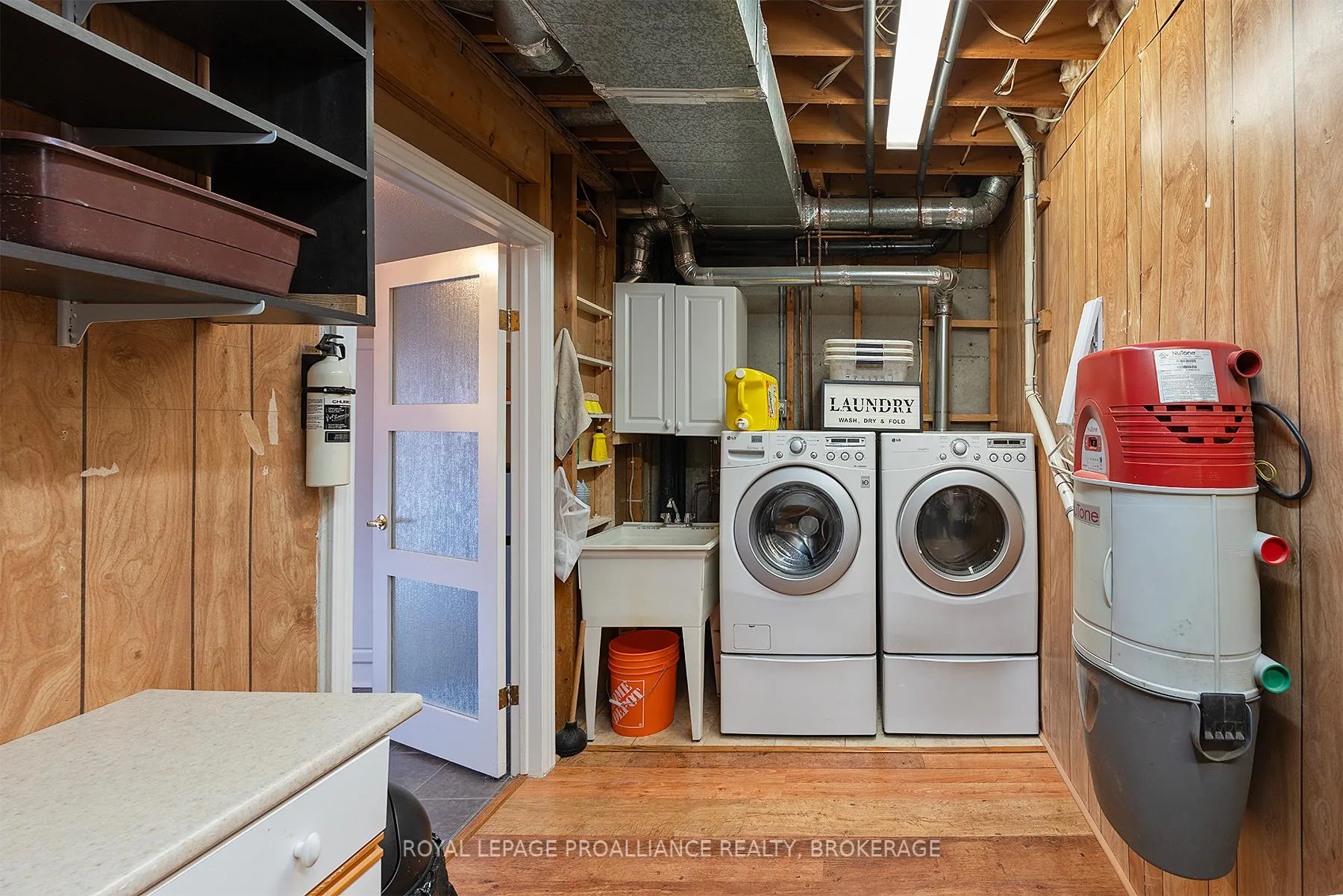 Photo 30 of Unit 29, 1 Place D'armes, Kingston, East of Sir John A. Blvd — HOMEH