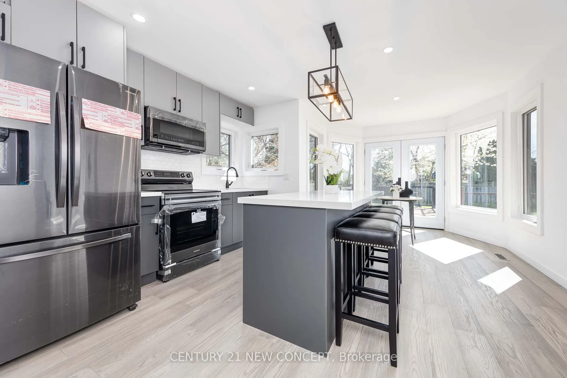 Photo 9 of 21 Westland Street, St. Catharines, Rykert/Vansickle — HOMEH