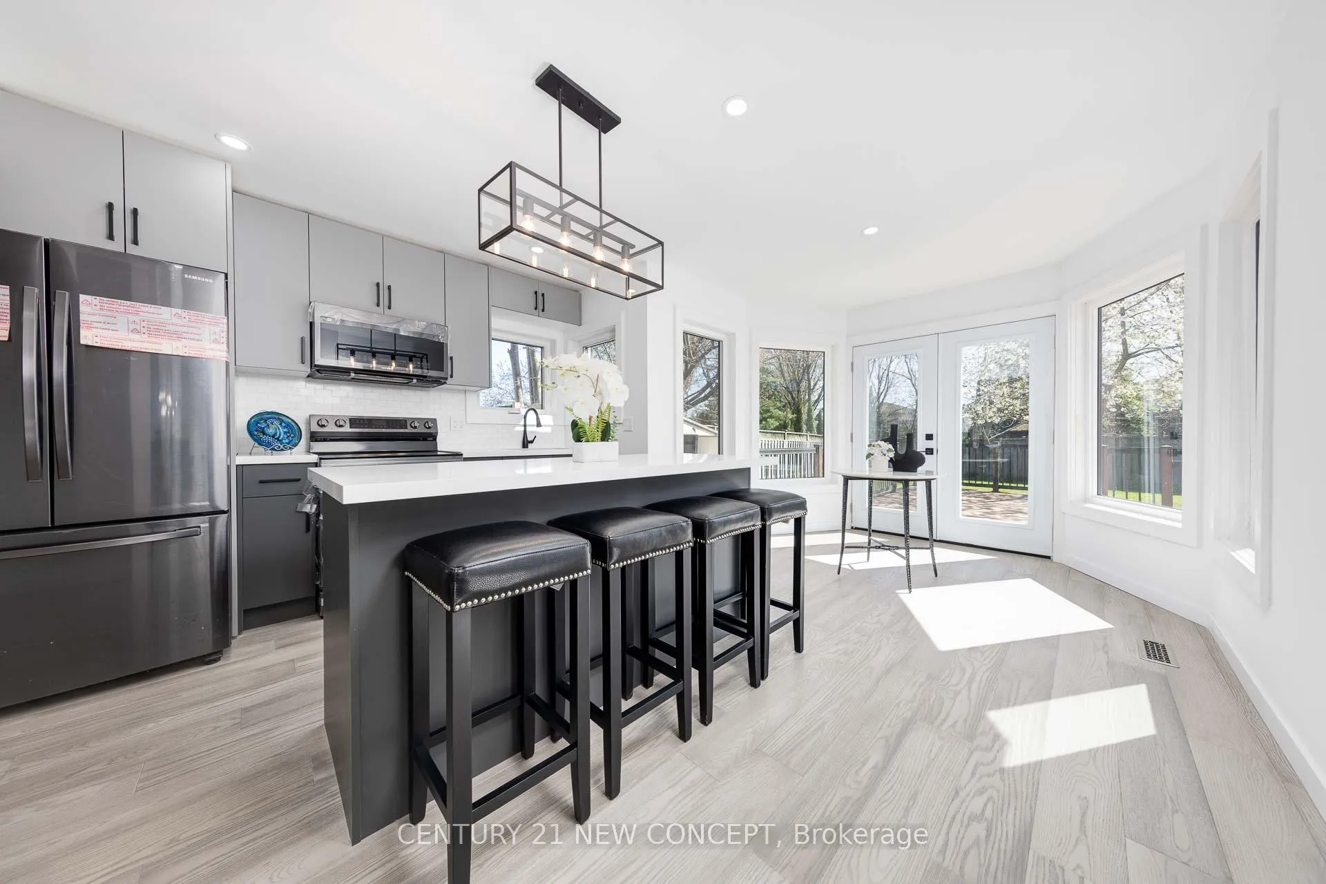 Photo 10 of 21 Westland Street, St. Catharines, Rykert/Vansickle — HOMEH