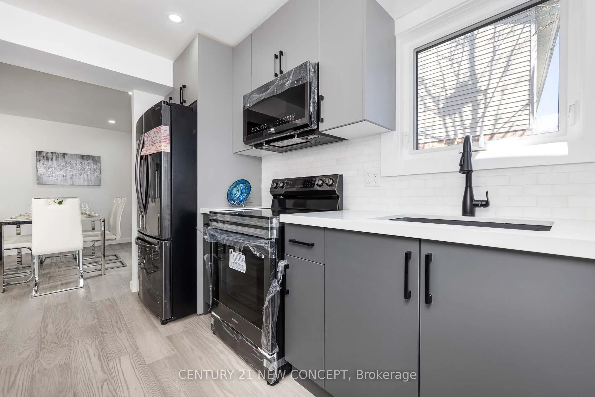 Photo 13 of 21 Westland Street, St. Catharines, Rykert/Vansickle — HOMEH