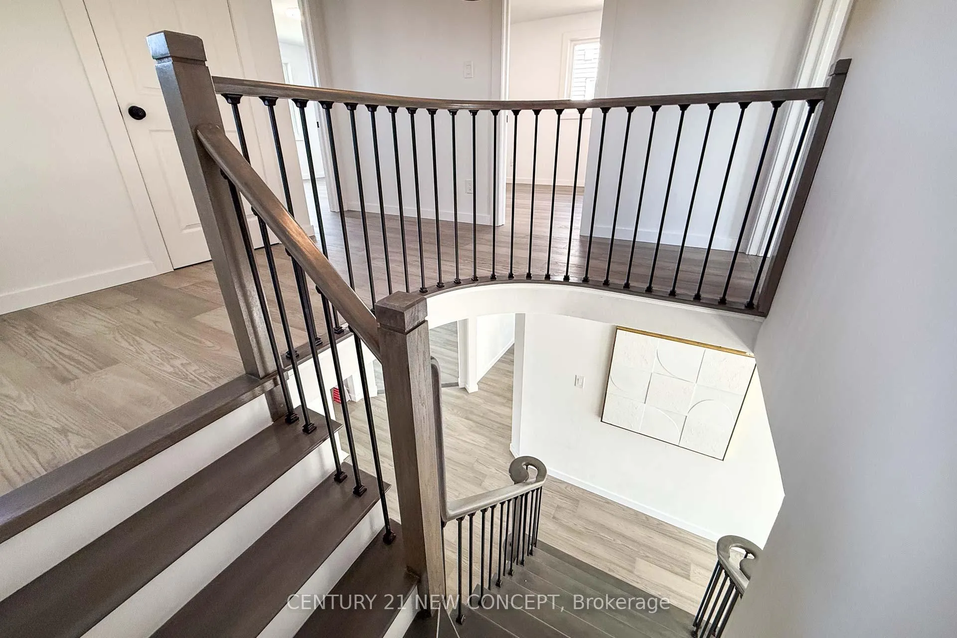 Photo 21 of 21 Westland Street, St. Catharines, Rykert/Vansickle — HOMEH
