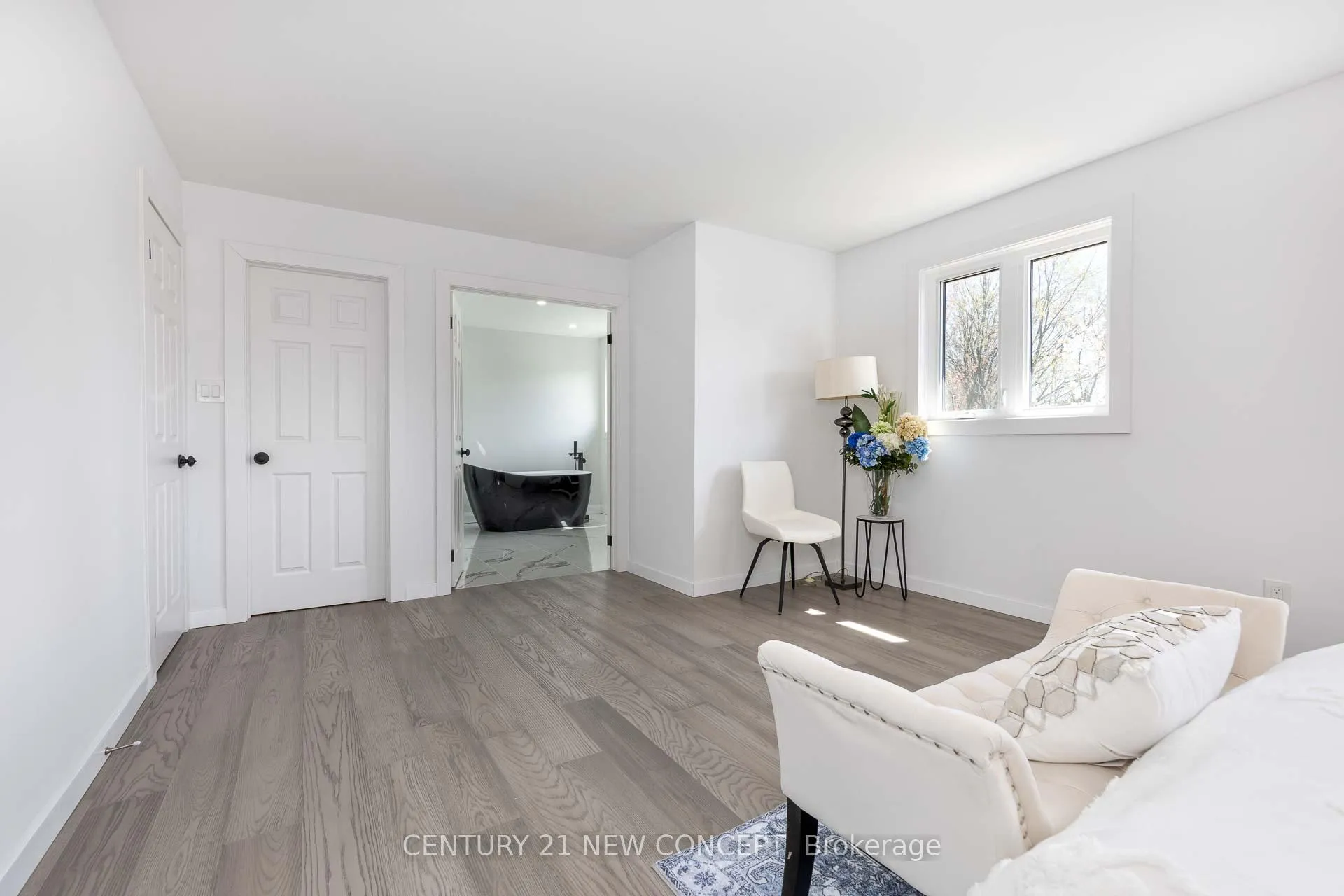 Photo 26 of 21 Westland Street, St. Catharines, Rykert/Vansickle — HOMEH