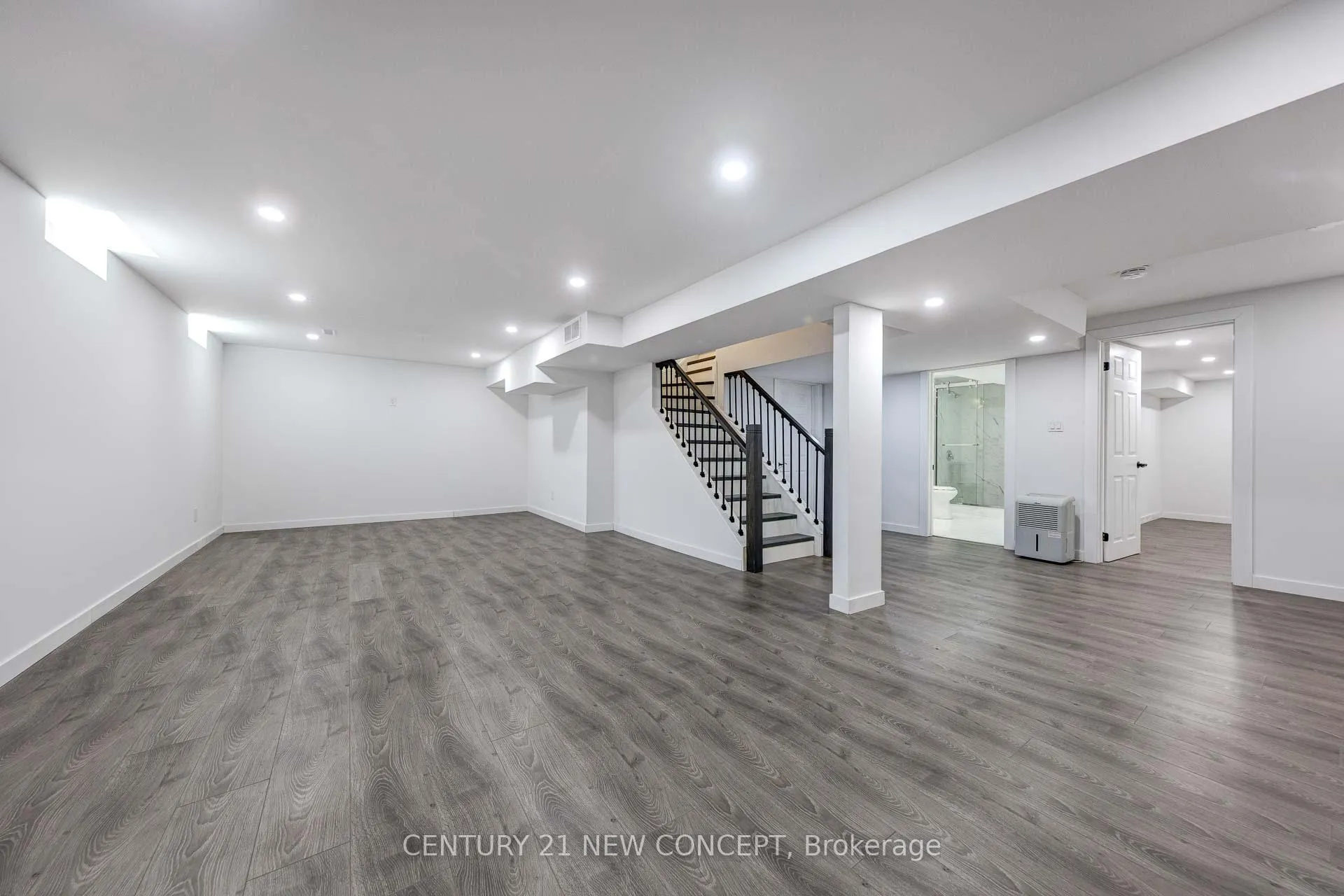 Photo 37 of 21 Westland Street, St. Catharines, Rykert/Vansickle — HOMEH
