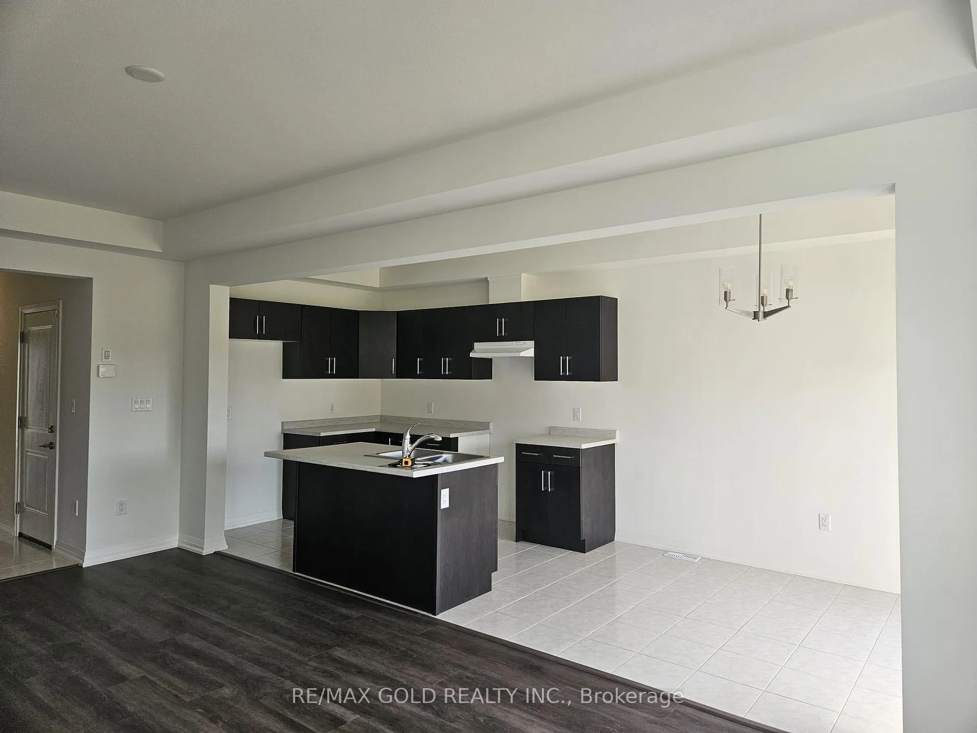 Photo 1 of 29 Whelan Court, Thorold, Hurricane/Merrittville — HOMEH