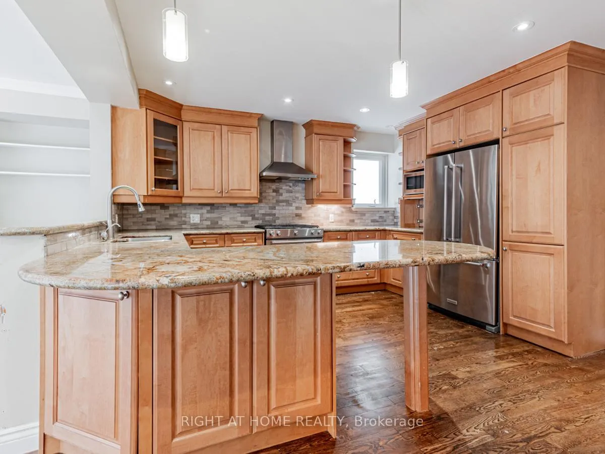 Photo 12 of 219 Briar Hill Avenue, Toronto, Yonge-Eglinton — HOMEH