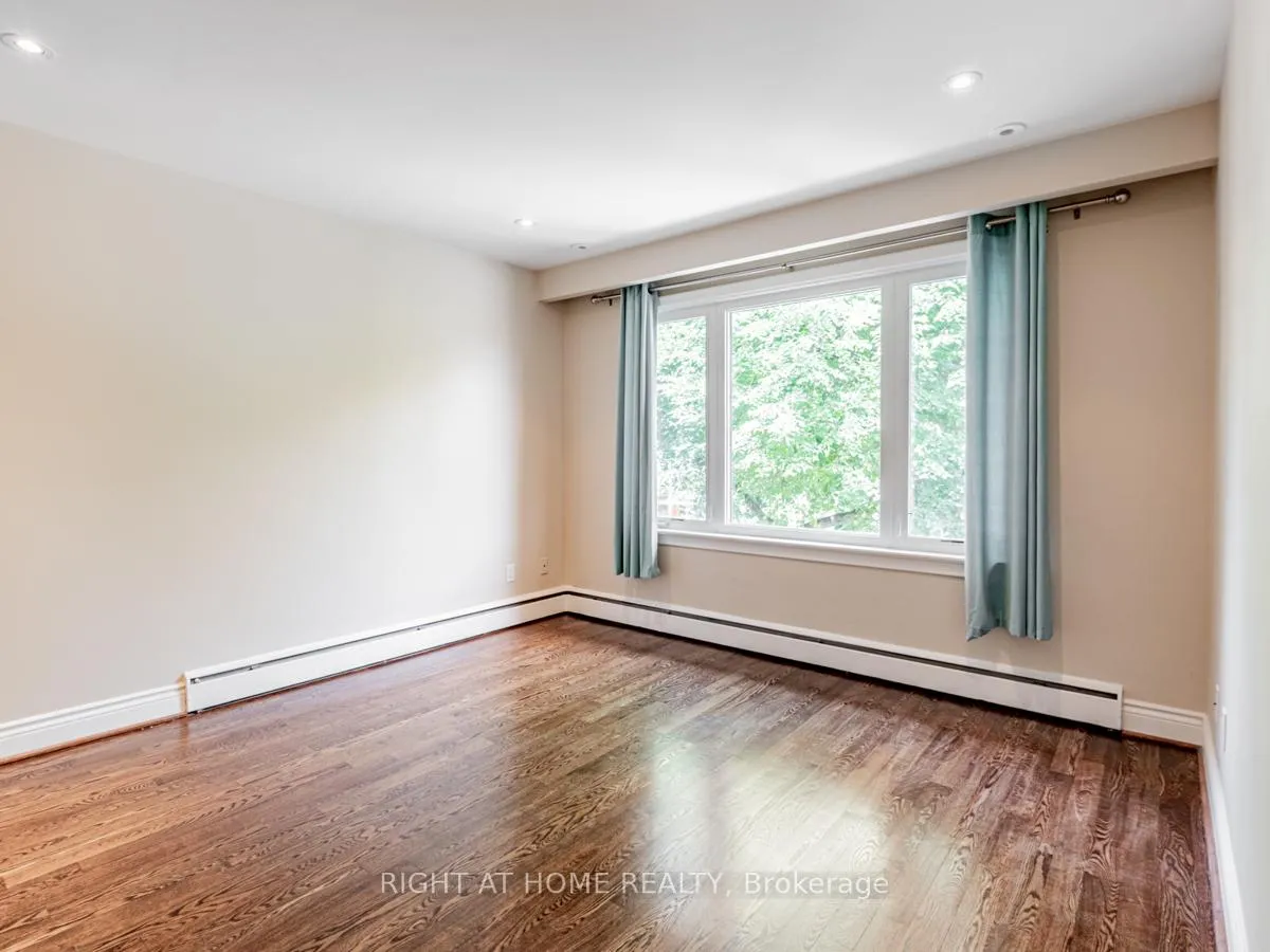 Photo 17 of 219 Briar Hill Avenue, Toronto, Yonge-Eglinton — HOMEH