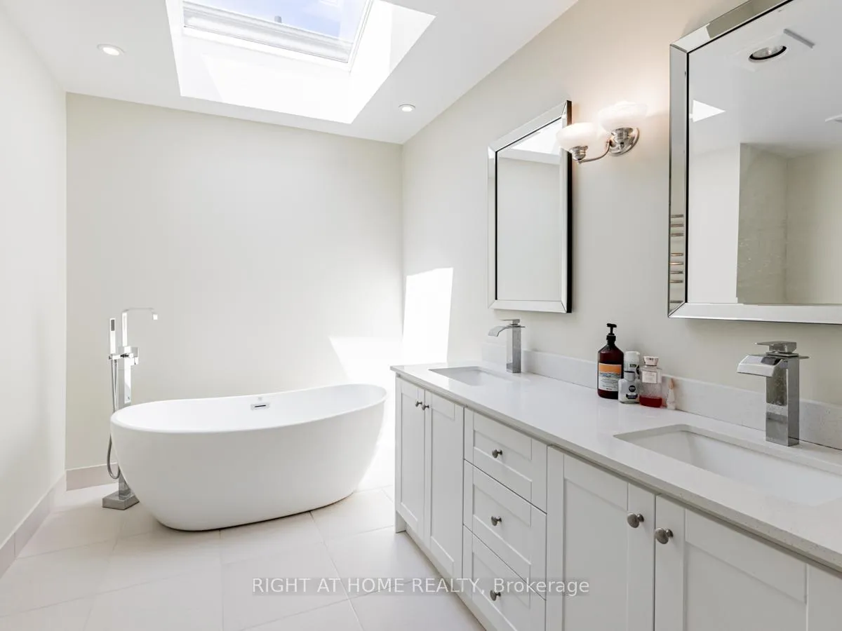 Photo 19 of 219 Briar Hill Avenue, Toronto, Yonge-Eglinton — HOMEH