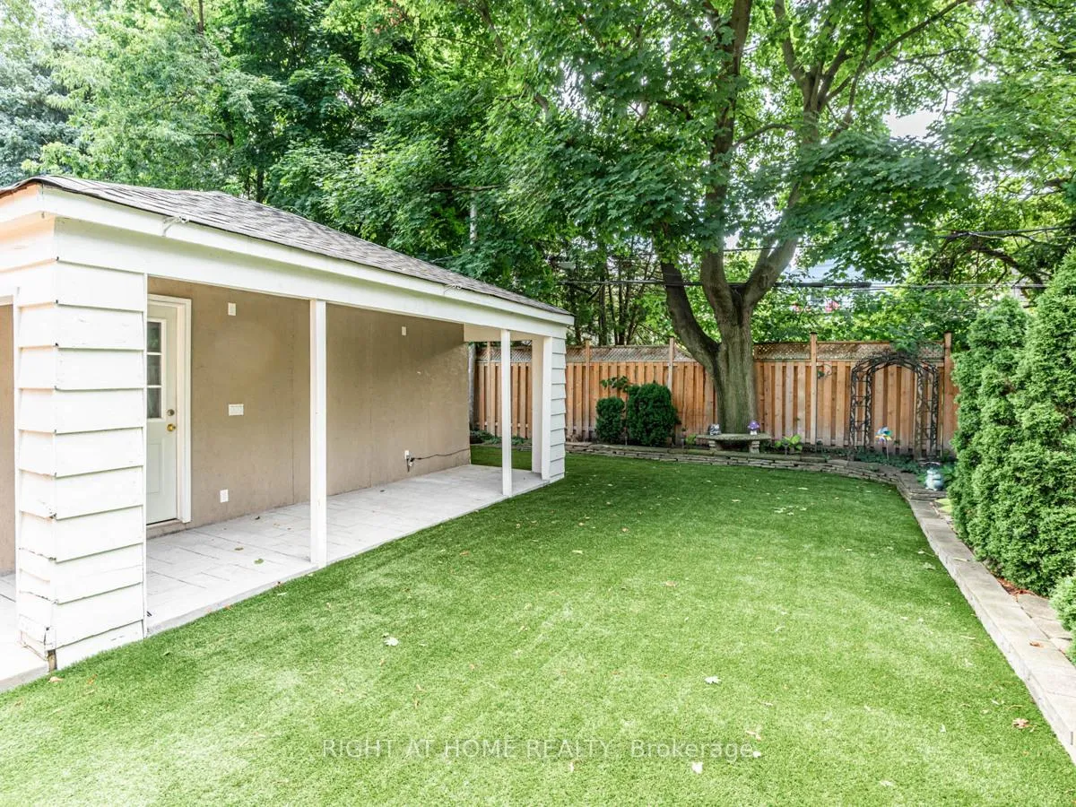 Photo 31 of 219 Briar Hill Avenue, Toronto, Yonge-Eglinton — HOMEH