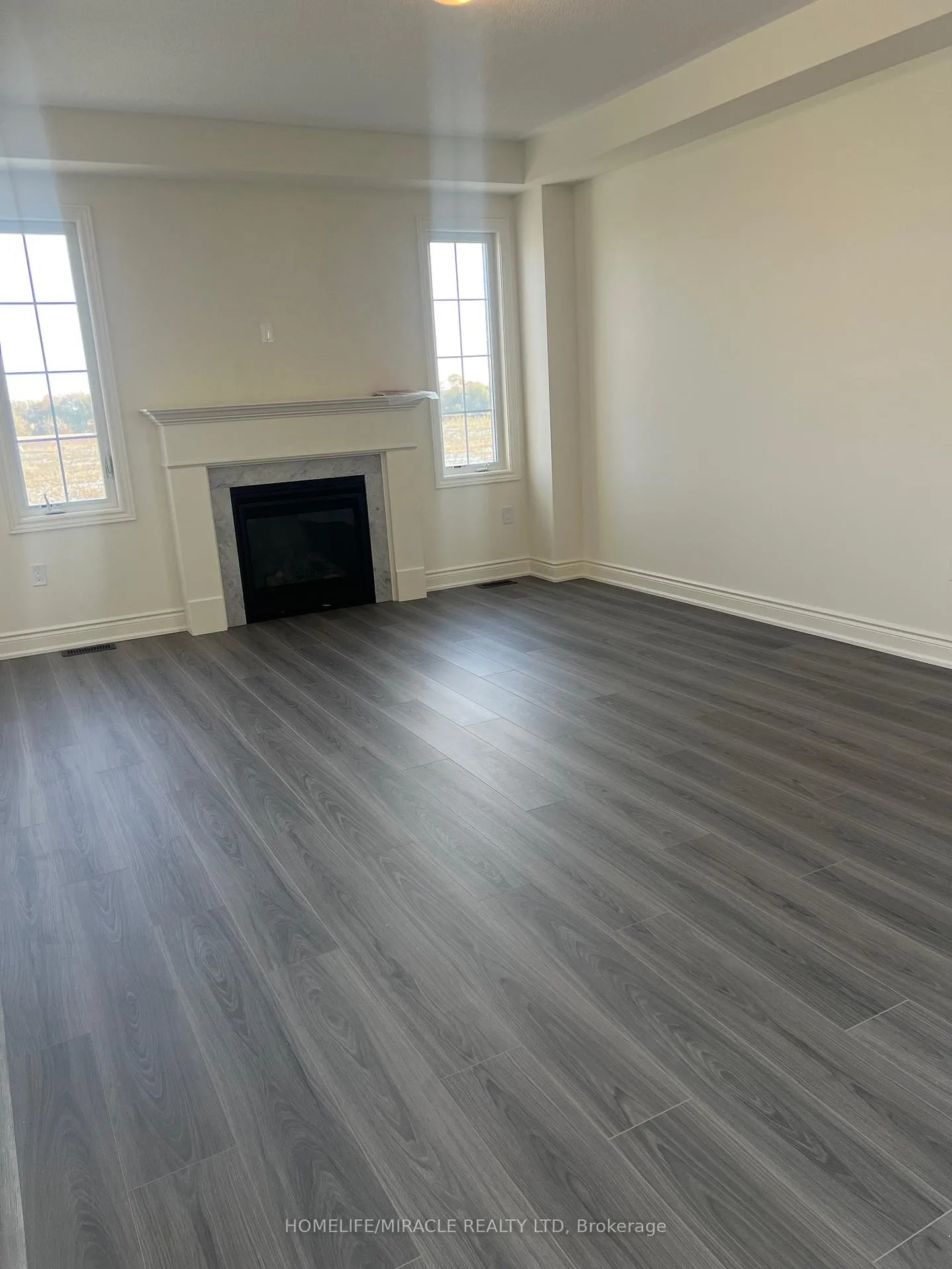 Photo 3 of 2157 Cayenne Street, Oshawa, Kedron — HOMEH