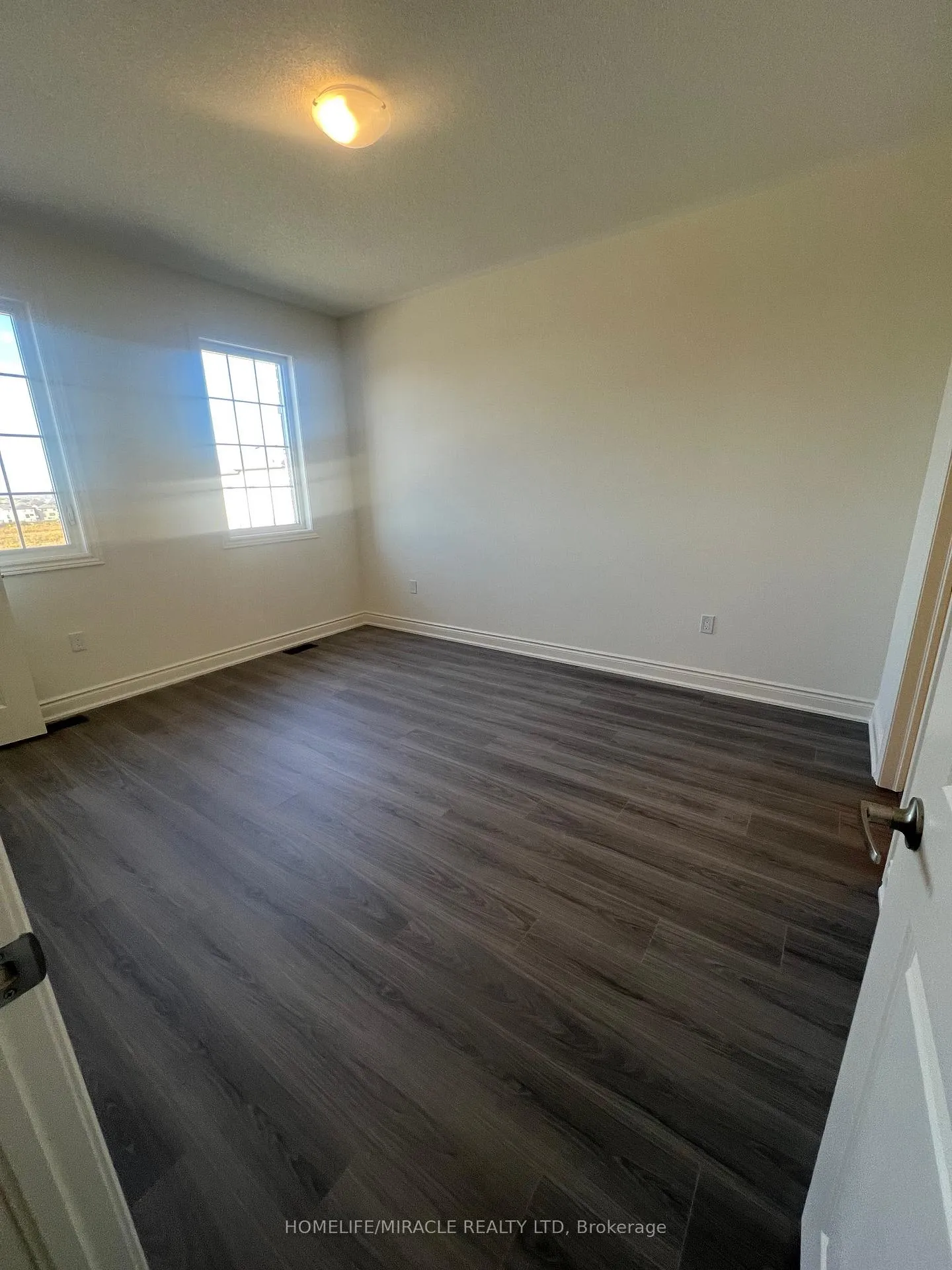 Photo 4 of 2157 Cayenne Street, Oshawa, Kedron — HOMEH