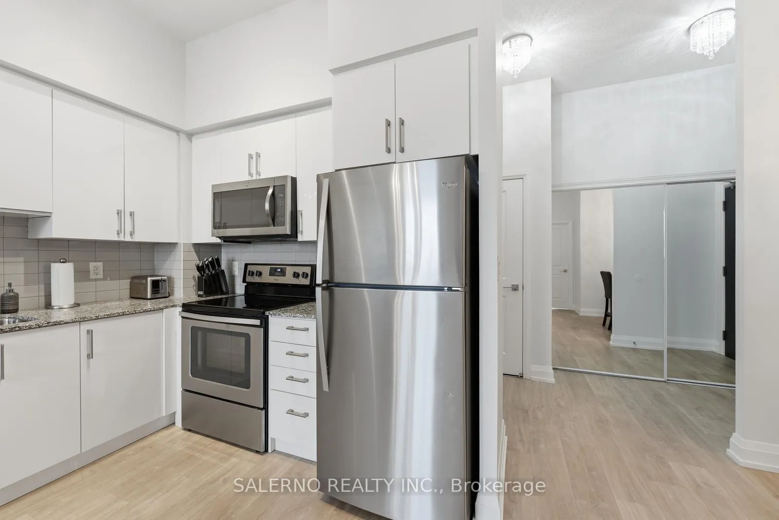 Photo 14 of Unit 327, 3600 Highway 7, Vaughan, Vaughan Corporate Centre — HOMEH