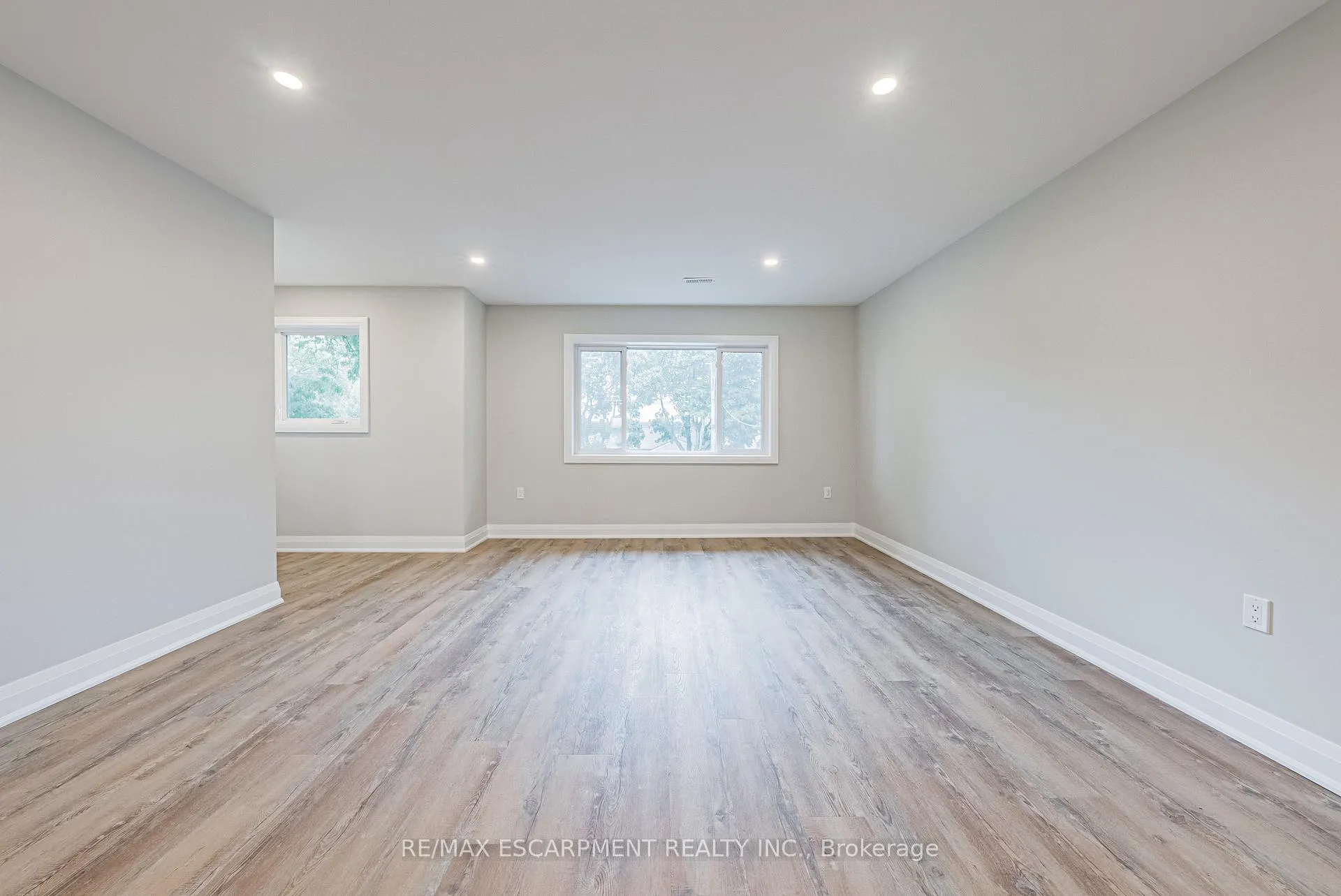 Photo 9 of Unit UPPER, 472 East 36th Street, Hamilton, Macassa — HOMEH