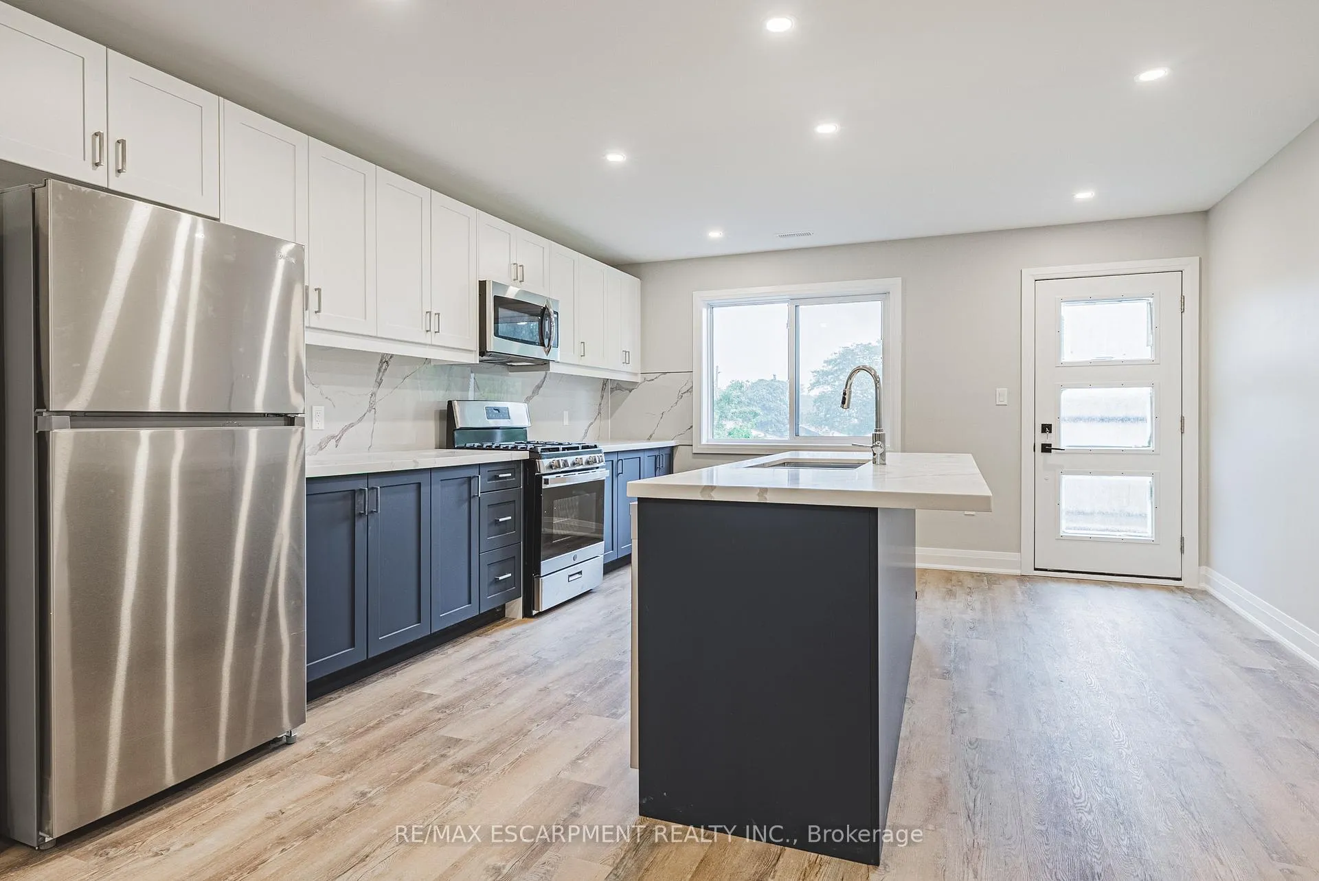 Photo 13 of Unit UPPER, 472 East 36th Street, Hamilton, Macassa — HOMEH